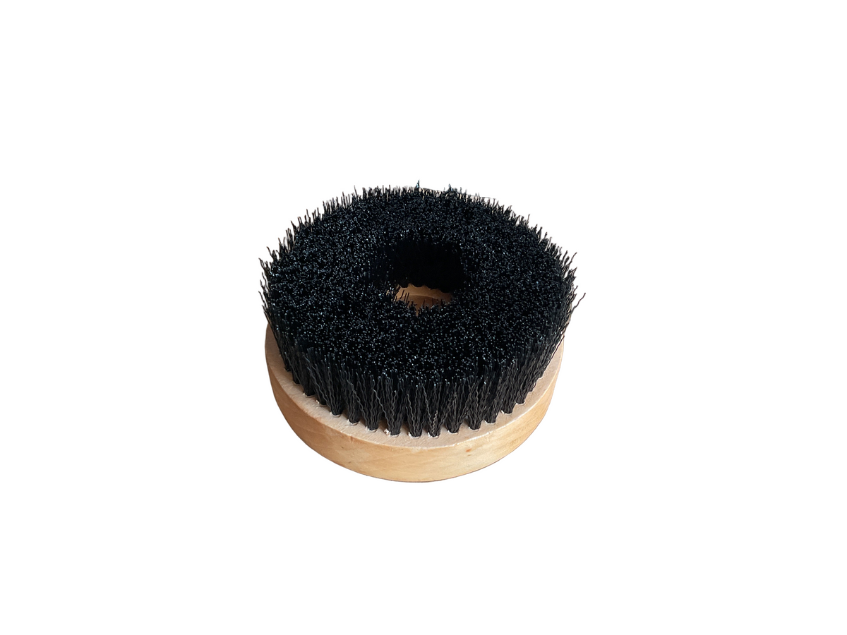 CARPET BRUSH-WOOD